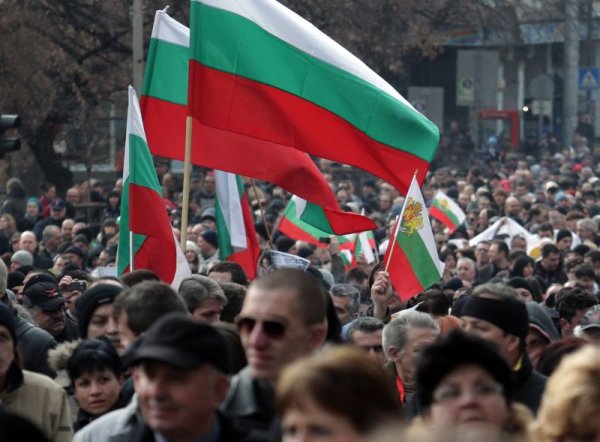 
	Хиляди се събраха на протест срещу електроразпределителните дружества в София. Снимка: БТА
