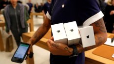 Apple отново представи рекордни резултати, но и разочароваща прогноза