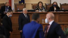 След скандал депутатите отложиха изслушването на Кирил Ананиев за бюджета