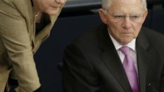 Еврозоната може да понесе загуби по спасителните заеми за Гърция