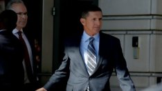 Скандалът с Майкъл Флин се разраства