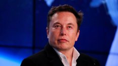 Мъск показа първите интернет сателити, които SpaceX се готви да пусне