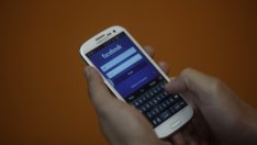 Американците отделят на Facebook по 40 минути на ден