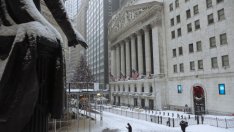 Wall Street започва последната за годината седмица с нови рекорди
