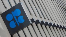 ОПЕК удължава съкращението на добива на петрол с 9 месеца