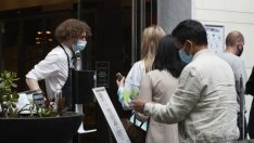 Отдръпването на омикрон щама подобри нагласите сред австралийските компании