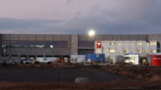 Фабриката на Tesla в Германия вече произвежда по 100 електромобила на ден