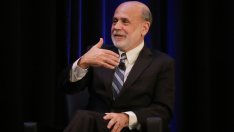 Бен Бернанке призова АЦБ да даде на пазара по-ясни насоки за курса на лихвите