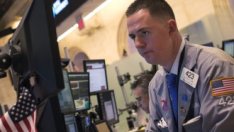 Вниманието на инвеститорите ще бъде насочено към Apple и Facebook