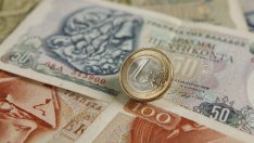 Коалиционен партньор на Меркел предлага Гърция да въведе драхмата паралелно