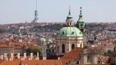 Близо 9 млрд. евро са вложени в бизнес имоти в Централна и Източна Европа през 2024 г.