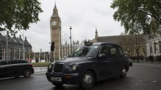 Как протича преходът към електрическа мобилност във Великобритания?