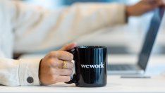 Проблемите в технологичния сектор отново тласкат WeWork до ръба на оцеляването