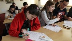 Дистанционното обучение на учениците може да е поне до 13 април