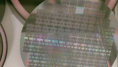 Китай предупреди с "необходими действия", ако САЩ засилят ограниченията при чиповете