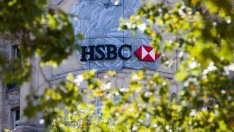 HSBC предупреждава за големи просрочени заеми - печалбата спада с 82%