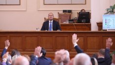 Президентът: Нужна е промяна, която да засили гражданското участие и контрол в управлението