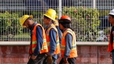 Работните места в САЩ нарастват с повече от очакваното