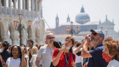 Ще се промени ли ДДС ставката и за туроператорите?