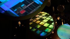 Китайски AI фирми сформират съюзи, за да изградят вътрешна екосистема