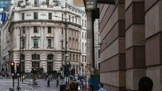 Инфлацията на Великобритания се ускори с най-бавния си темп за последните 3 години 