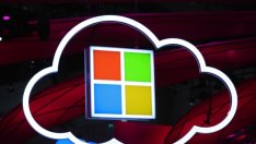 Силният долар накара Microsoft да понижи прогнозата си