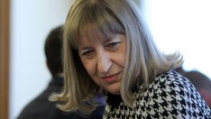 Цецка Цачева подаде оставка*