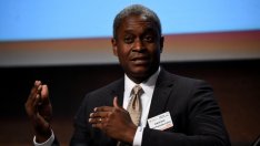 Фед даде знак, че запазването на лихвите без промяна не е сигурно