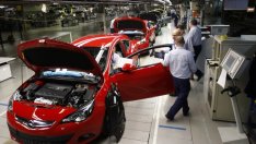Opel прехвърля производството на големи ванове в Полша