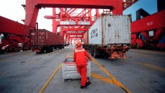 Китайските компании се готвят за новото повишаване на митата от САЩ