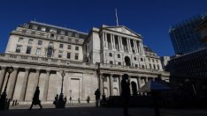 Потребителското кредитиране във Великобритания нарасна стабилно през март