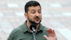 Зеленски предупреди за "суров отговор", ако Москва анексира украински области