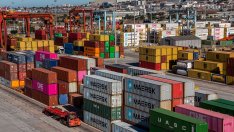 Китай праща износа си към Африка по-бързо от където и да е било другаде