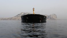 Сделката на Тръмп не сваля цените на дизела, САЩ още чакат танкерите от Русия