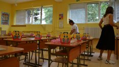 Най-търсени през август у нас са били кадрите в образованието