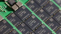 SK Hynix: Възстановяването на пазара на чипове с памет зависи от блокадите в Китай