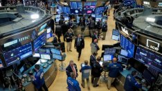 Wall Street остана на зелена територия напук на търговското напрежение