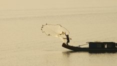 Китай печели дипломатическото състезание със САЩ