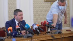 Горанов: Има напрежение по темата за ДДС