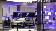 Китайски производител на електромобили започва преструктуриране заради несъстоятелност