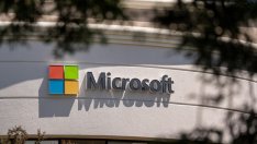 Microsoft предупреди хиляди клиенти за потенциално хакнати бази данни