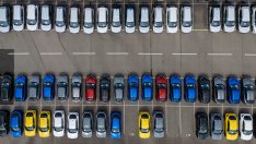 Акционерите на Nissan критикуват ръководството заради задълбочаващата се криза  