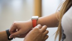 Китайски стартъп иска да оспори позицията на Apple Watch