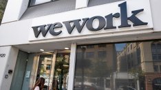 Цената на акциите на WeWork се доближи до нулата след предупреждение за фалит