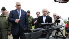 Oще 300 души от армията ще охраняват границата на България