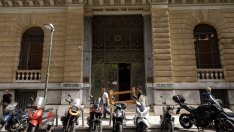 Гърция затвори поредна глава в историята си, продавайки последния си дял в местна банка