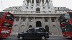 Защо не бива да се очакват чудеса от Английската централна банка