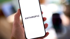 Anthropic се насочва към годишни приходи за почти 20 млрд. долара