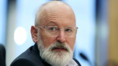 „Климатичният рицар“ Франс Тимерманс спечели одобрението на Европейския парламент