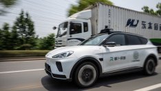 Китай дава зелена светлина за тестване на автономни коли по обществените пътища